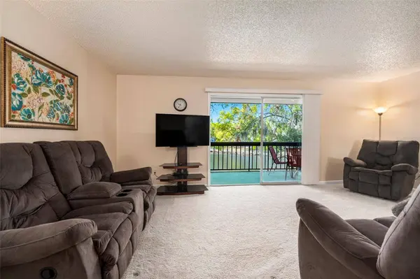 6311 NEWTOWN CIR #11B2, Tampa, FL 33615