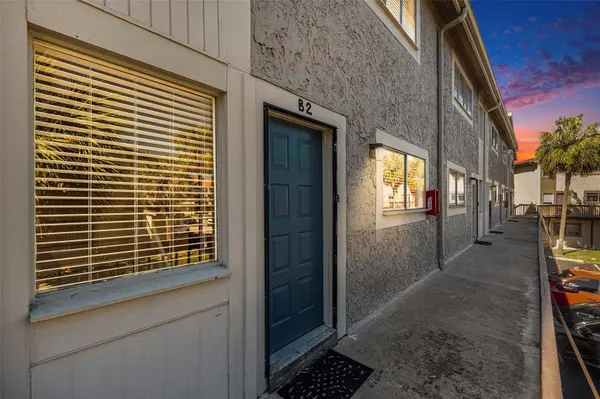 6311 NEWTOWN CIR #11B2, Tampa, FL 33615