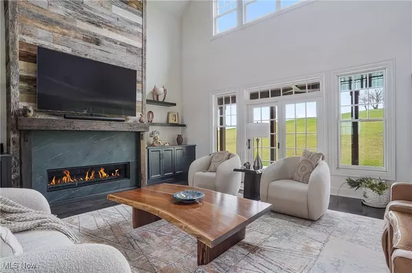 51271 Fieldstone DR, East Liverpool, OH 43920