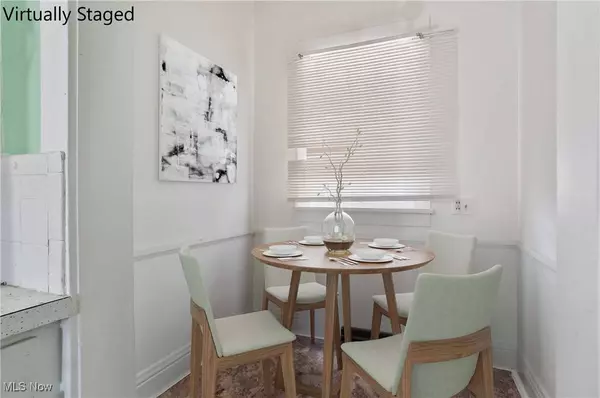 196 Maywood DR, Youngstown, OH 44512