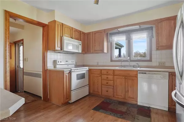 1212 Bedford RD, Lowellville, OH 44436