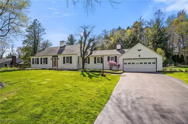 3430 Logan WAY, Youngstown, OH 44505