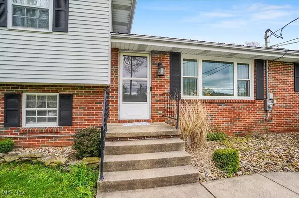 7558 State Route 164, Lisbon, OH 44432