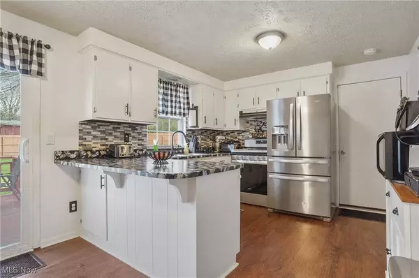 7558 State Route 164, Lisbon, OH 44432