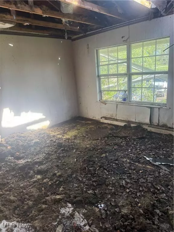 24858 Sherman ST, Homeworth, OH 44634