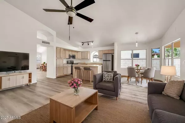 4811 W Oakland Street, Chandler, AZ 85226