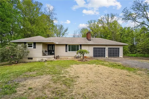 10699 Whippoorwill RD, Newton Falls, OH 44412