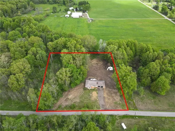 10699 Whippoorwill RD, Newton Falls, OH 44412