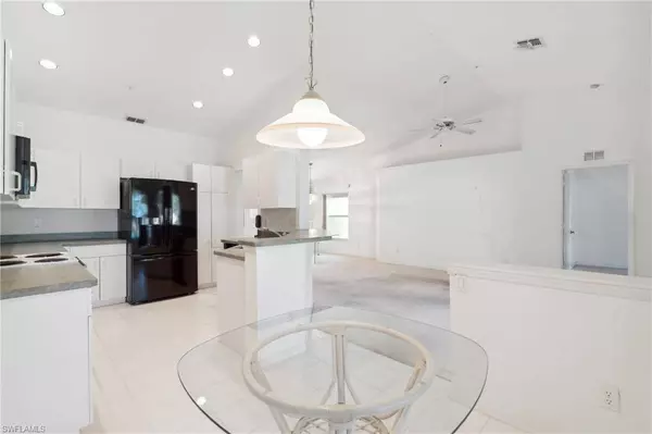 24797 Lakemont Cove LN #202, Bonita Springs, FL 34134