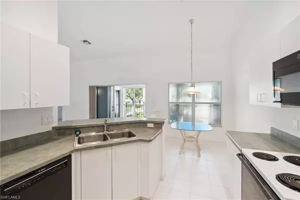 24797 Lakemont Cove LN #202, Bonita Springs, FL 34134