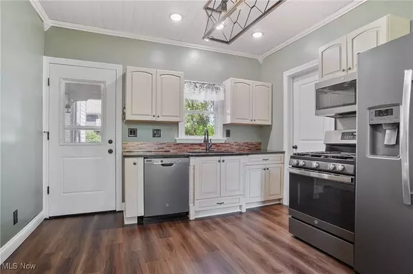 11195 Mahoning AVE, North Jackson, OH 44451