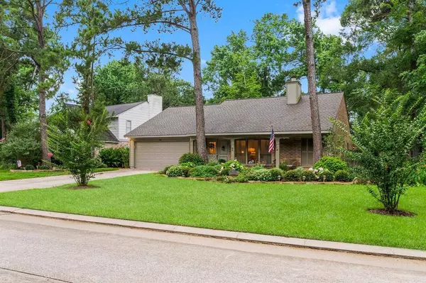 182 Sandpebble DR, The Woodlands, TX 77381