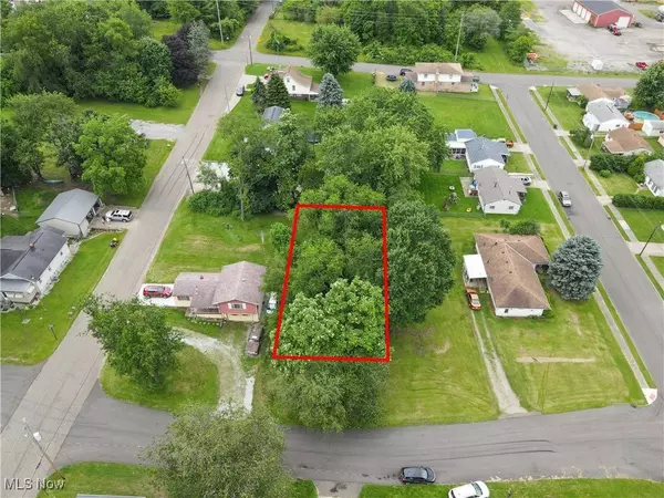 20th ST SW, Canton, OH 44706