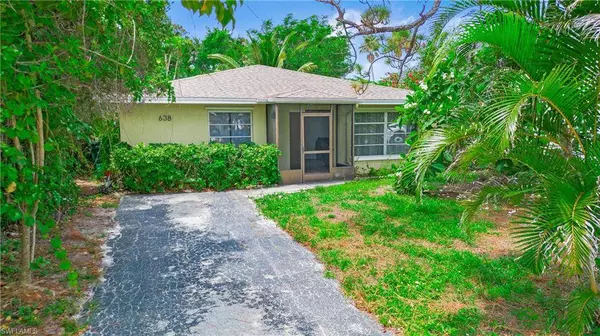 638 93rd AVE N, Naples, FL 34108