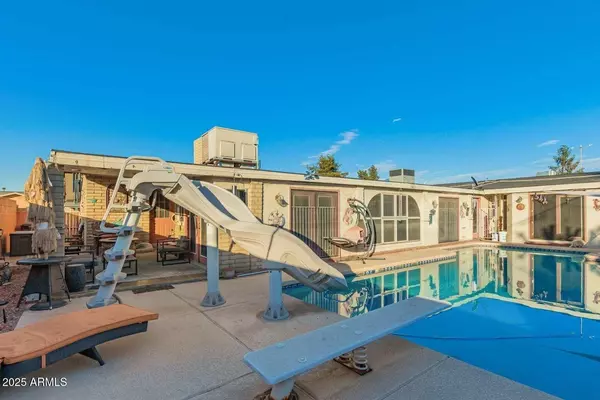 6217 W Orange Drive, Glendale, AZ 85301