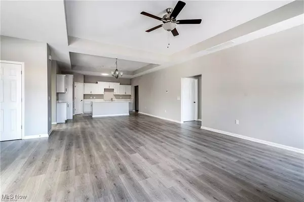 9264 Sharrott RD #904, Poland, OH 44514