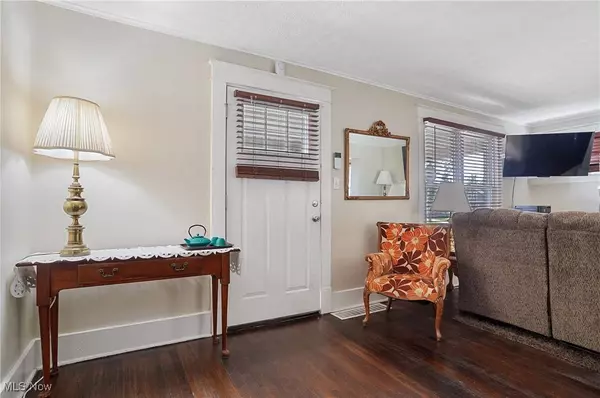 4144 Helena AVE, Youngstown, OH 44512