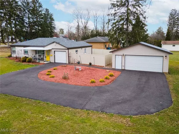 6470 Duncan DR, Poland, OH 44514