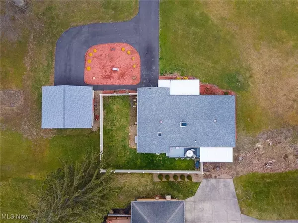 6470 Duncan DR, Poland, OH 44514