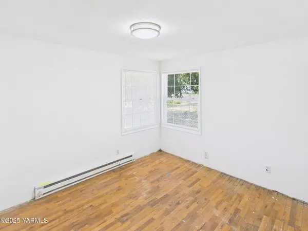 914 madison Ave, Toppenish, WA 98948