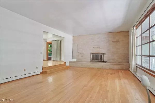 4780 Topper Hill DR, Liberty, OH 44425