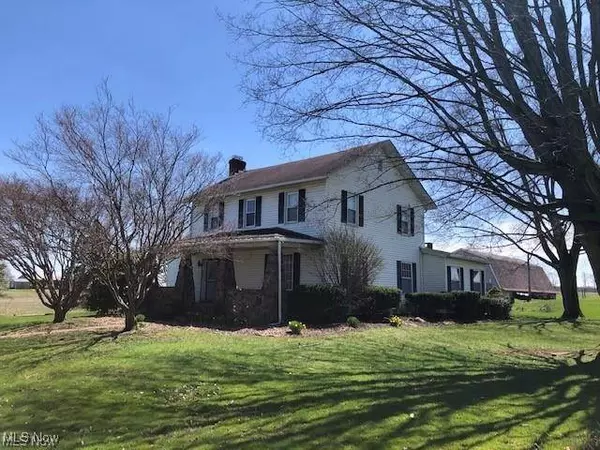 3079 W South Range RD, Columbiana, OH 44408