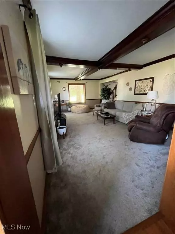 3079 W South Range RD, Columbiana, OH 44408