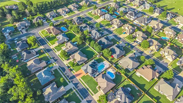 309 SE Eaton St, Bentonville, AR 72712