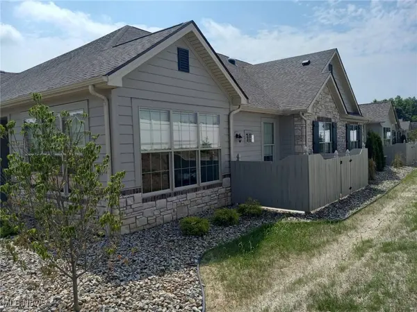 9264 Sharrott RD #1004, Boardman, OH 44514