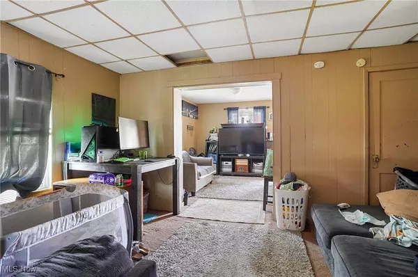 201-203 W Clark ST, East Palestine, OH 44413