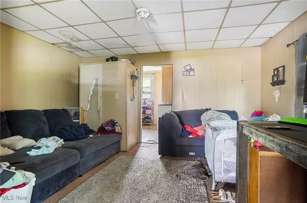 201-203 W Clark ST, East Palestine, OH 44413