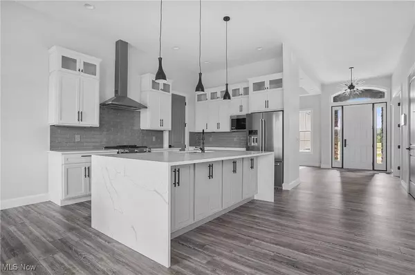 6120 Century BLVD, Canfield, OH 44406