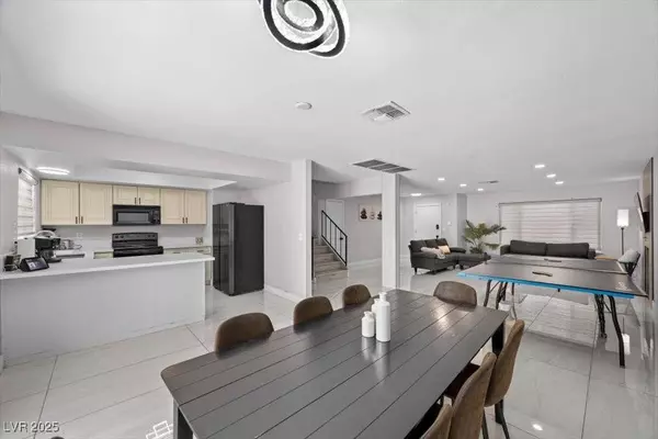 3618 Redwood ST, Las Vegas, NV 89103