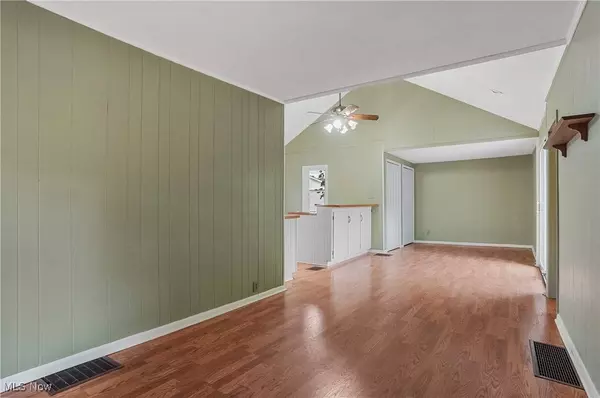 408 North ST, Beloit, OH 44609