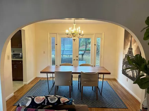 5977 Agee St, San Diego, CA 92122