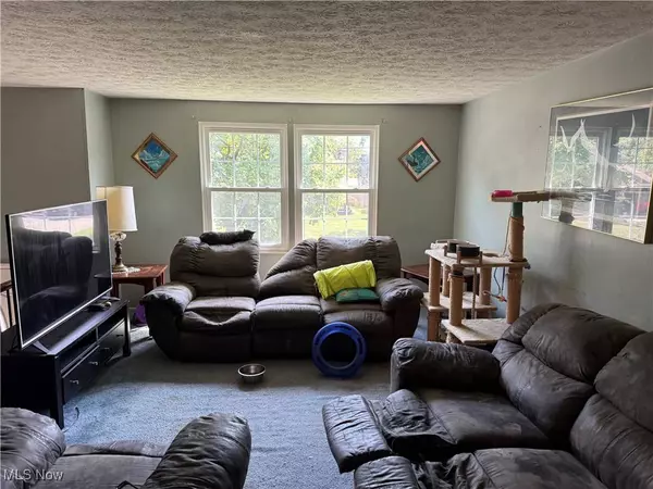 814 Florida AVE, Mcdonald, OH 44437