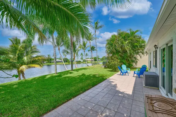 44 Misty Meadow DR, Boynton Beach, FL 33436