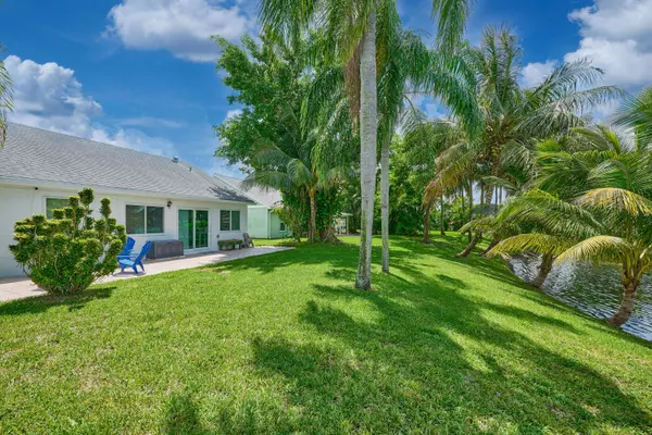 44 Misty Meadow DR, Boynton Beach, FL 33436