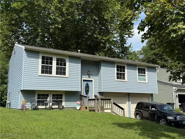 814 Florida AVE, Mcdonald, OH 44437