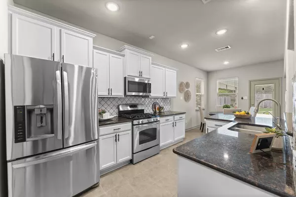 154 Black Swan PL, The Woodlands, TX 77354