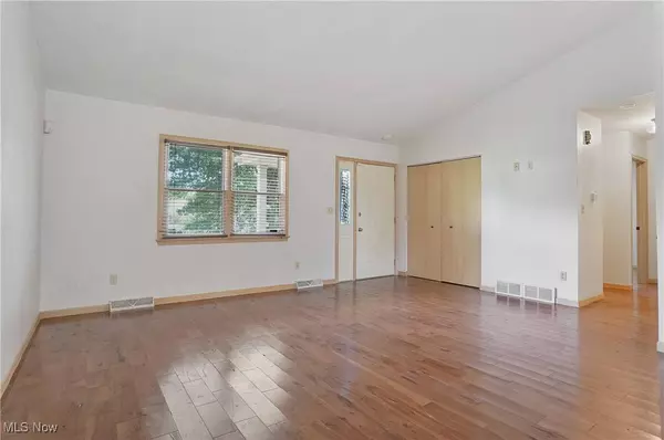 1743 Ansley WAY, Salem, OH 44460