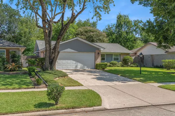 3422 Acorn Springs LN, Spring, TX 77389