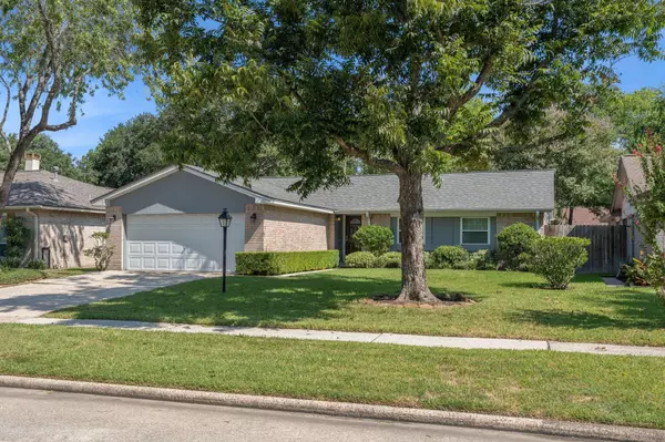 3422 Acorn Springs LN, Spring, TX 77389