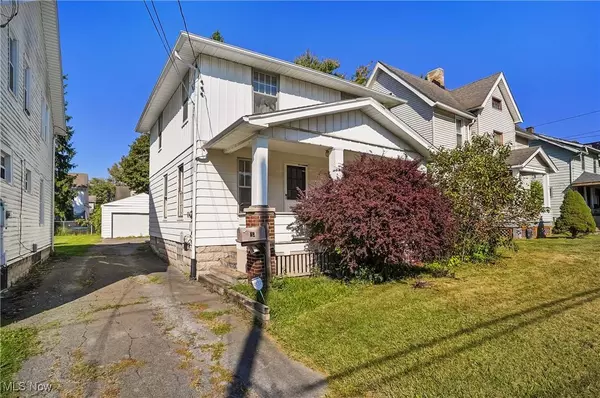 40 Manchester AVE, Youngstown, OH 44509