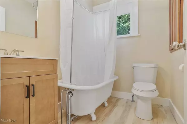 540 W Oregon AVE #1/2, Sebring, OH 44672