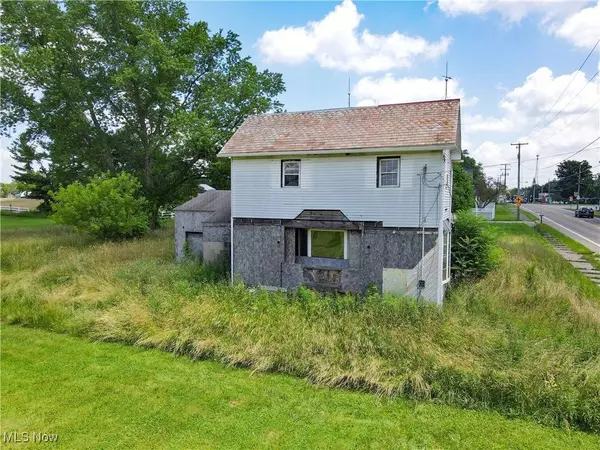 15862 W Akron Canfield RD, Berlin Center, OH 44401