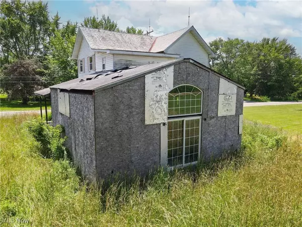 15862 W Akron Canfield RD, Berlin Center, OH 44401