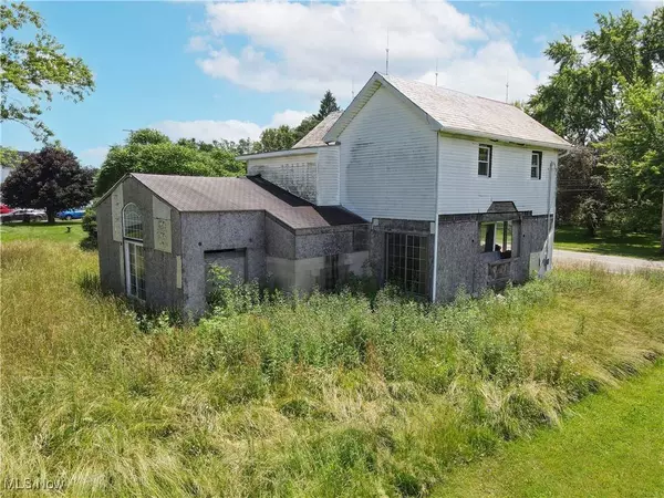 15862 W Akron Canfield RD, Berlin Center, OH 44401