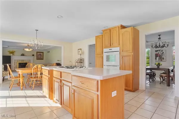 4650 Bunny TRL, Canfield, OH 44406