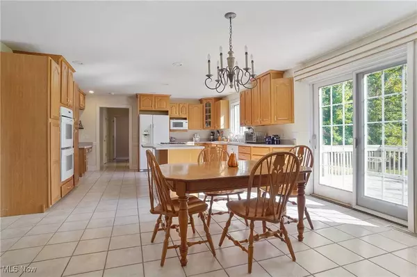 4650 Bunny TRL, Canfield, OH 44406